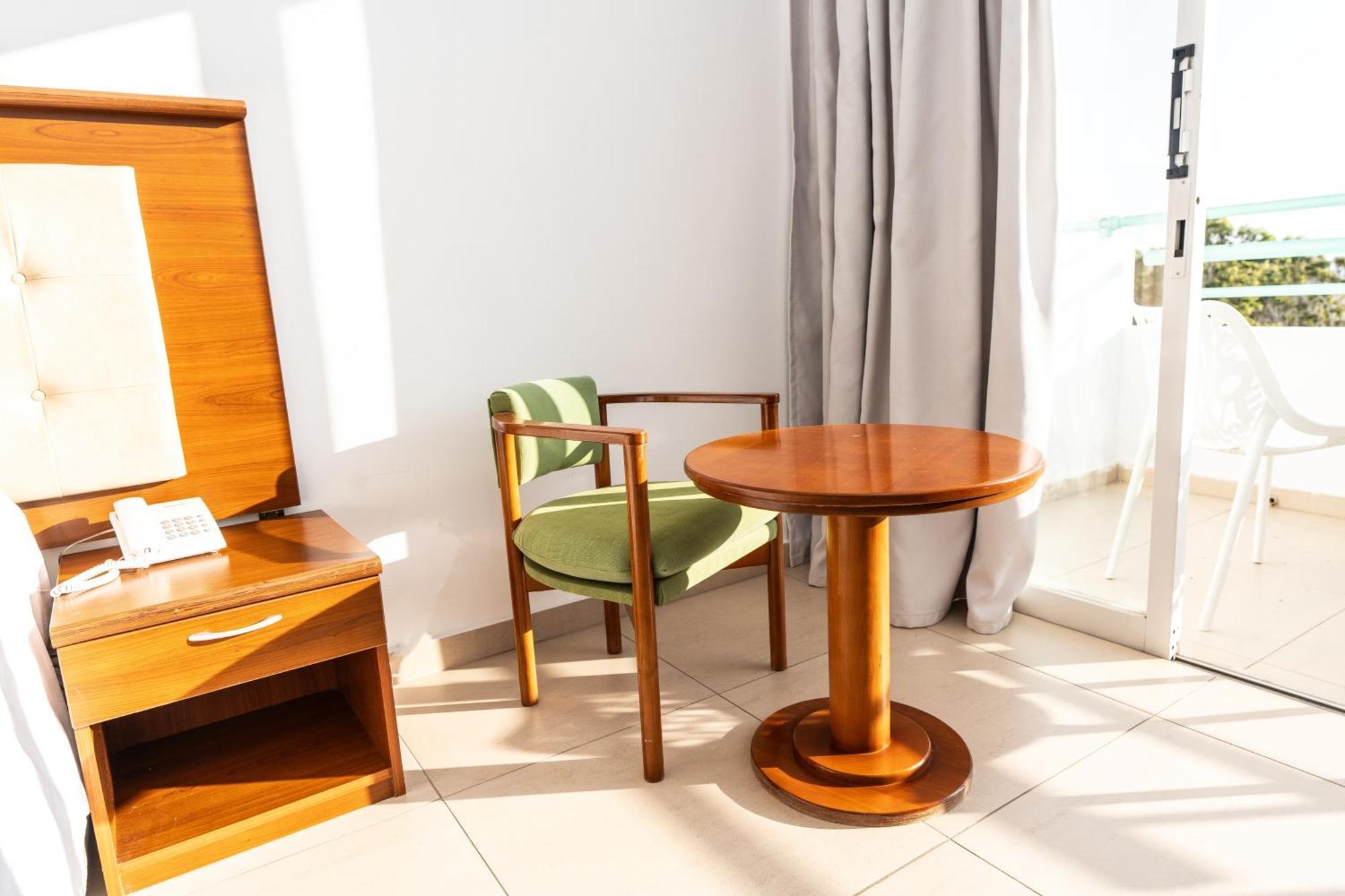 Adelais Bay Hotel Protaras Dış mekan fotoğraf